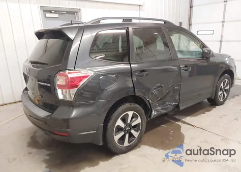 2018 Subaru Forester 2.5I Premium z USA, uszkodzony, nr VIN JF2SJAGC1JH497740